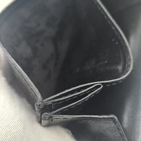 ❗SOLD❗Louis Vuitton Black Epi Compact Wallet - Picture 13 of 13